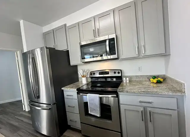 Property at Limestone Court - 900 108th Ave NE, Bellevue, WA, 98004, 1-2 bed, 1-2 bath, [object Object]