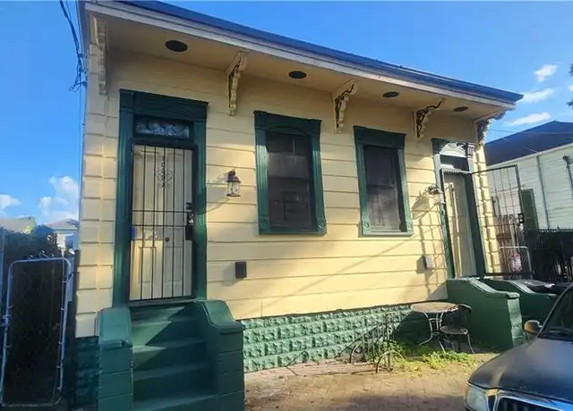 Property at 1037 Montegut St, New Orleans, LA, 70117, 3 beds, 1 bath, [object Object]