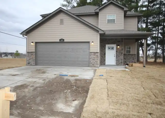 Property at 104 Chairman Dr, Columbia, MO, 65203, 3 beds, 2.5 baths, [object Object]