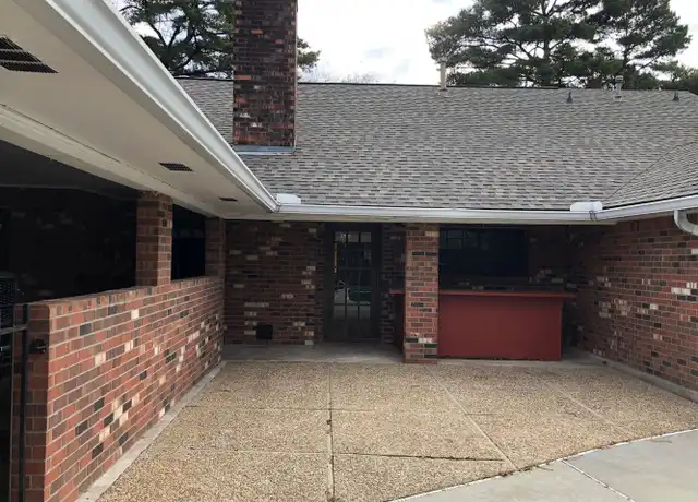 Property at 1333 Oakdale Dr, Baton Rouge, LA, 70810, 4 beds, 2 baths, [object Object]