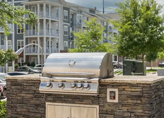 Property at Commonwealth Apartments - 5401 Commonwealth Centre Pkwy, Midlothian, VA, 23112, 1-2 bed, 1-2 bath, [object Object]