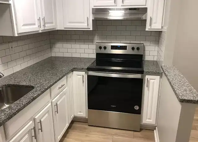 Property at Broadway Place - 177 Broadway, Norwich, CT, 06360, 1 bed, 1 bath, [object Object]