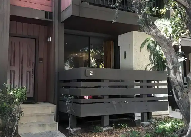 Property at 21931 Burbank Blvd #2, Woodland Hills, CA, 91367, 2 beds, 3 baths, [object Object]