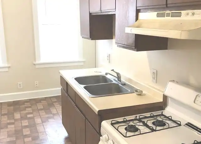 Property at 421-425 W Washington St #4, Milwaukee, WI, 53204, 1 bed, 1 bath, [object Object]