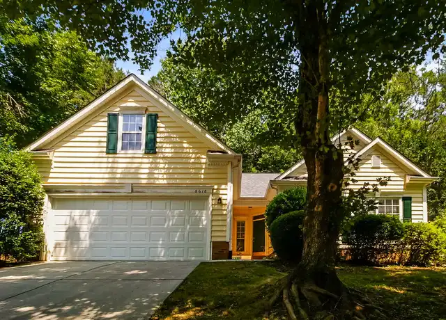 Property at 8618 Woodhill Manor Ct, Charlotte, NC, 28215, 3 beds, 2 baths, [object Object]