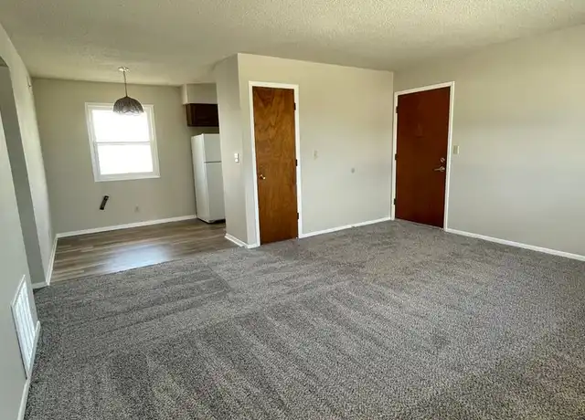 Property at 2907 Warford St Unit 9, Perry, IA, 50220, 2 beds, 1 bath, [object Object]