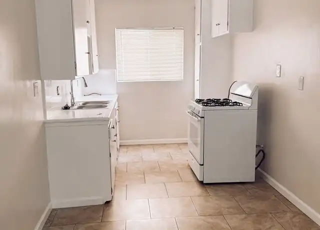Property at 842 Victor Ave Unit 3, Inglewood, CA, 90302, 2 beds, 1 bath, [object Object]
