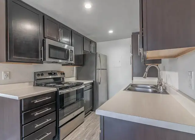 Photo of 311 S Sunrise Way, Palm Springs, CA 92262