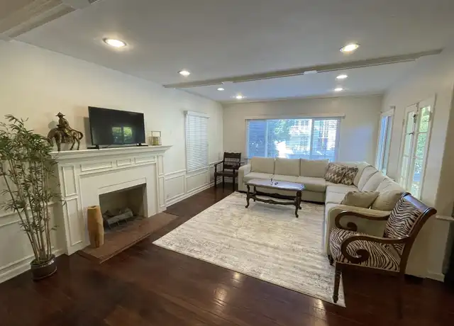 Property at 9226 Durant Dr Unit Upper, Beverly Hills, CA, 90212, 3 beds, 2 baths, [object Object]