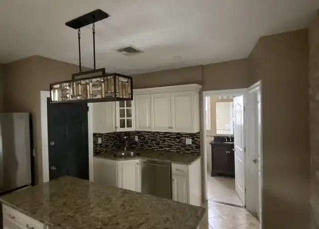 Property at 220 Hayward Pl Fl 2, Wallington, NJ, 07057, 3 beds, 2 baths, [object Object]