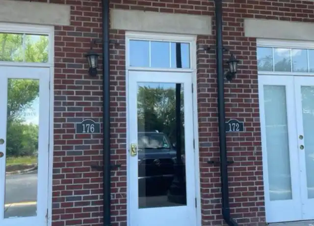 Property at 176 Market ST, Kingston, TN, 37763, 2 beds, 2 baths, [object Object]