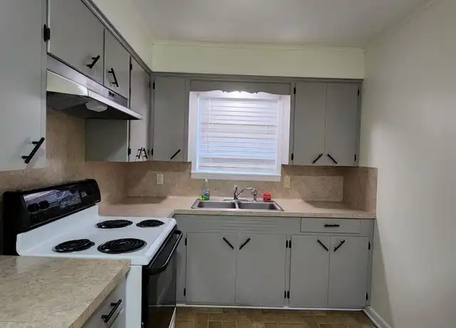 Property at 900 Hackberry St Unit 902, Nacogdoches, TX, 75964, 1 bed, 1 bath, [object Object]