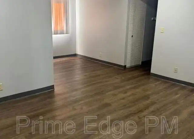 Property at 2201 S 10th St Unit 104, Lincoln, NE, 68502, 2 beds, 1 bath, [object Object]
