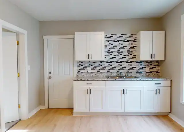 Property at 12000 Bennington Ave Unit Left Lower, Cleveland, OH, 44135, 2 beds, 1.5 baths, [object Object]