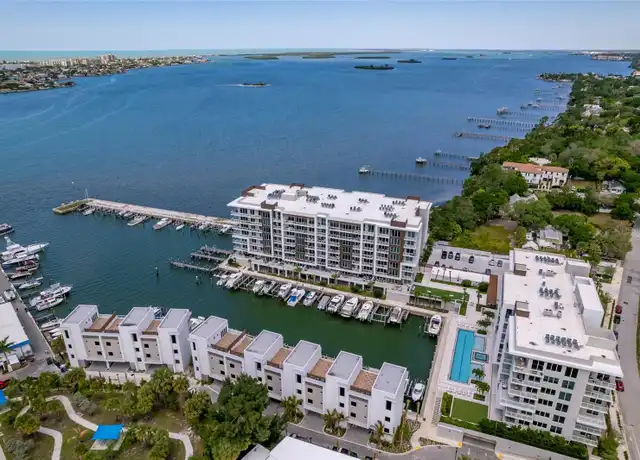 Property at 920 N Osceola Ave #403, Clearwater, FL, 33755, 2 beds, 2 baths, [object Object]