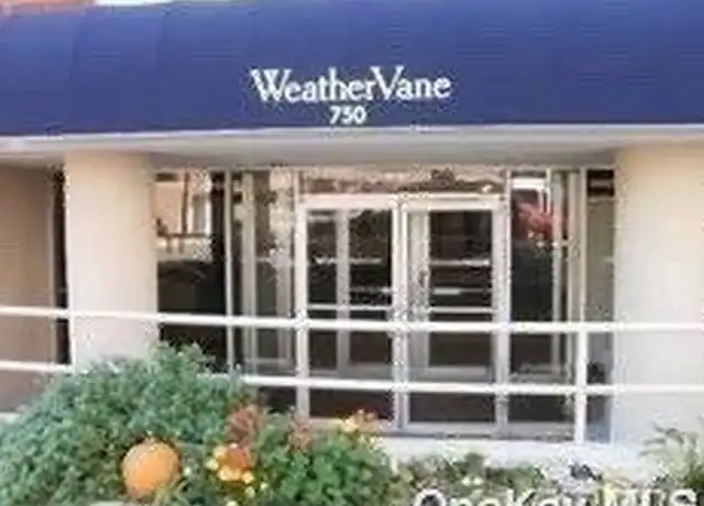 Property at 750 Shore Rd Unit 3PP, Long Beach, NY, 11561, 1 bed, 1 bath, [object Object]