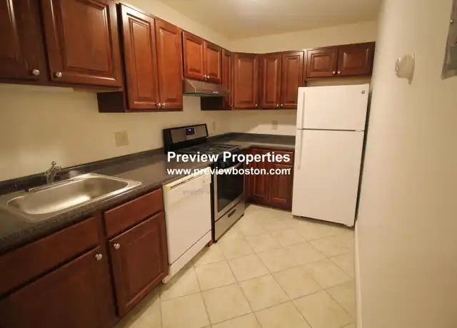 Property at 140 Kenrick St Unit 4P, Boston, MA, 02135, 2 beds, 1 bath, [object Object]