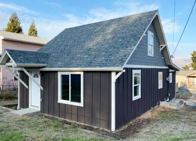 Property at 309 E 14th St, The Dalles, OR, 97058, 2 beds, 1 bath, [object Object]