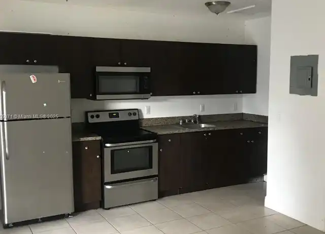 Property at 155 NE 59th St Unit 3, Miami, FL, 33137, 1 bed, 1 bath, [object Object]