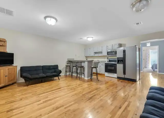 Property at 4413 Park Ave Unit 2L, Union City, NJ, 07087, 2 beds, 1 bath, [object Object]
