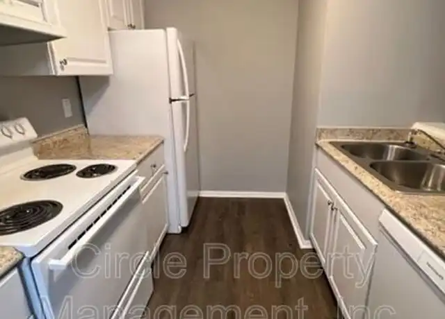 Property at 4017 Hunters Ridge Dr SW Unit 10, Huntsville, AL, 35802, 2 beds, 1 bath, [object Object]