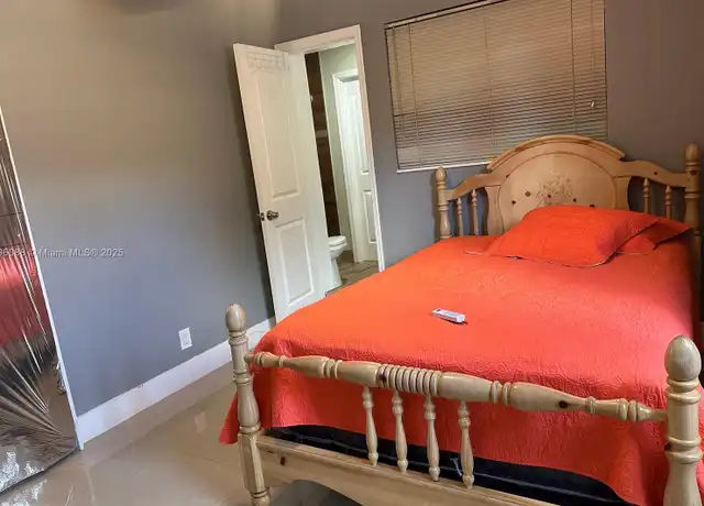 Property at 845 S Highland Dr Unit B, Hollywood, FL, 33021, 1 bed, 1 bath, [object Object]