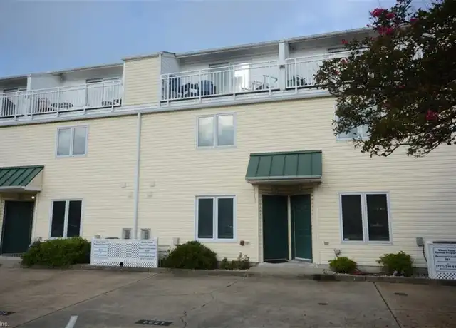 Property at 1722 Baltic Ave, Virginia Beach, VA, 23451, 2 beds, 2.5 baths, [object Object]