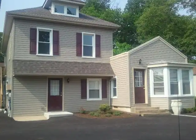 Property at 1711 Lincoln Hwy E, Lancaster, PA, 17602, 1 bed, 1 bath, [object Object]