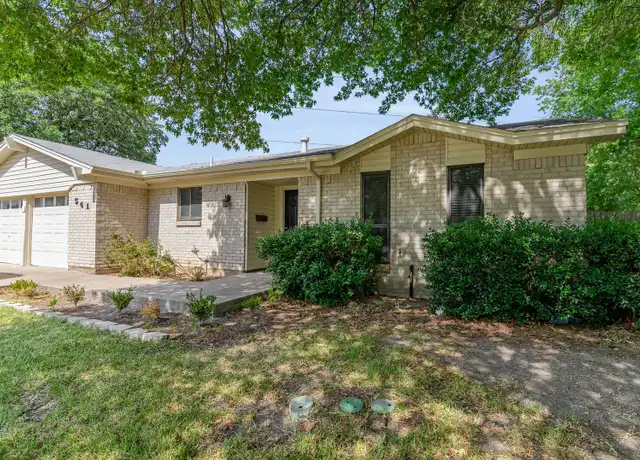 Property at 541 Forrest Hill Ln, Grand Prairie, TX, 75052, 3 beds, 2 baths, [object Object]