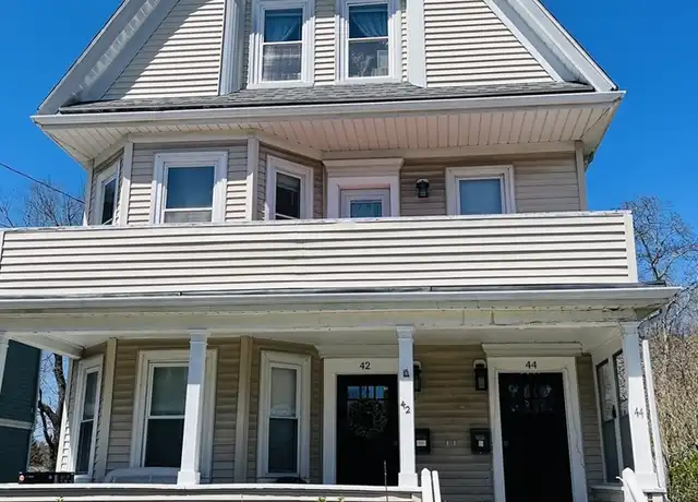 Property at 42 Burton St Unit 2, Brighton, MA, 02135, 5 beds, 2 baths, [object Object]