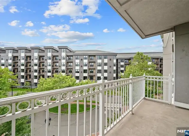 Property at 4 Constellation Pl Apt 308, Jersey City, NJ, 07305, 1 bed, 1 bath, [object Object]