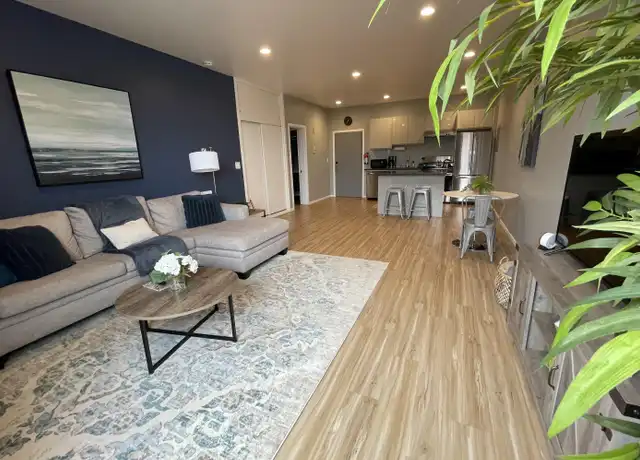 Property at 2826 Rucker Ave, Everett, WA, 98201, 1 bed, 1 bath, [object Object]