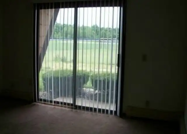 Property at 400 E Main St Unit 101, Hopkins, MI, 49328, 1 bed, 1 bath, [object Object]