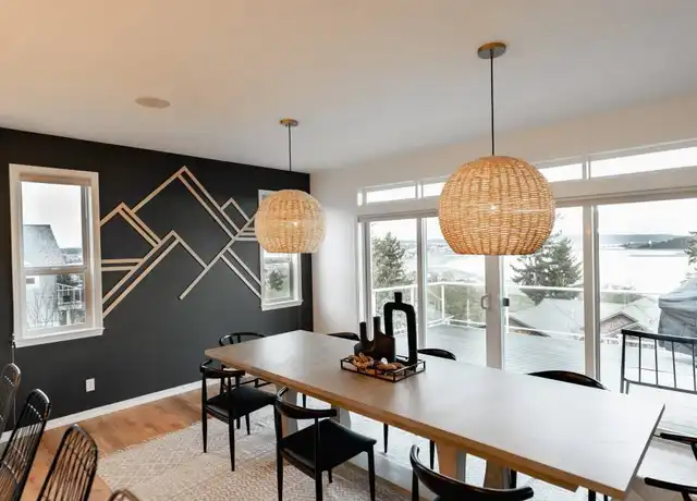 Property at 2411 SW Freund St, Oak Harbor, WA, 98277, 4 beds, 2.5 baths, [object Object]