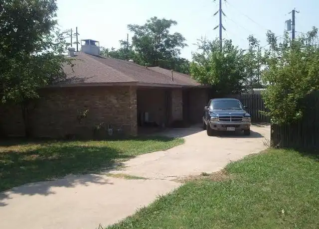 Property at 2219 Kingston Trce, Denton, TX, 76209, 3 beds, 2 baths, [object Object]