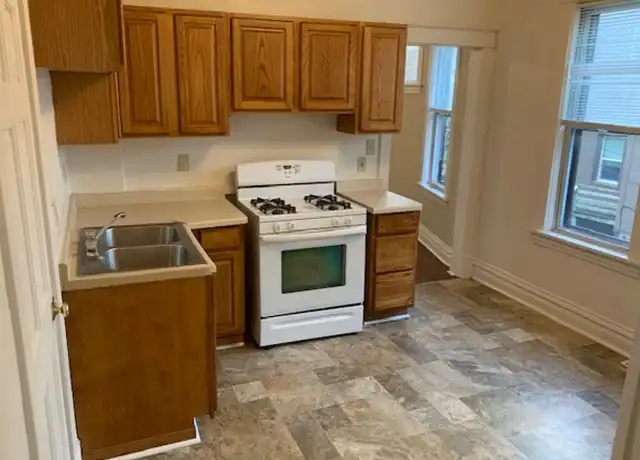 Property at 2308 W 4th St Unit Upper, Duluth, MN, 55806, 2 beds, 1 bath, [object Object]