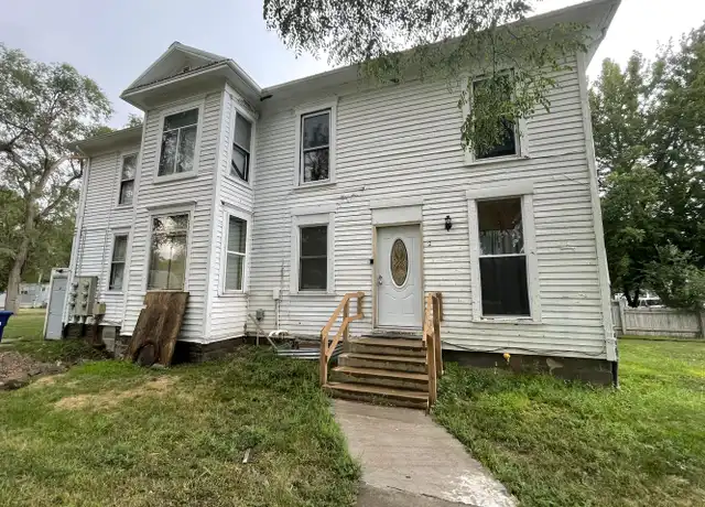 Property at 1123 E 2nd Ave Unit 2, Mitchell, SD, 57301, 1 bed, 1 bath, [object Object]