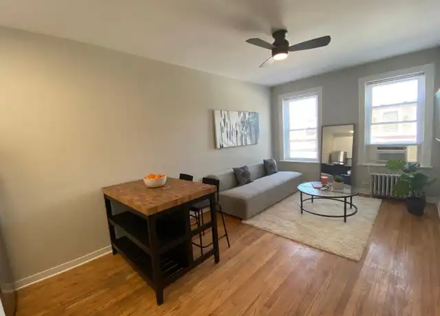 Property at 3250 N Pulaski Rd Unit 204, Chicago, IL, 60641, 0 beds, 1 bath, [object Object]