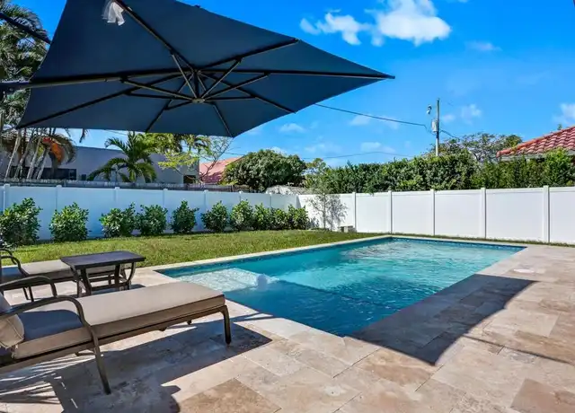 Property at 774 99th Ave N, Naples, FL, 34108, 3 beds, 2 baths, [object Object]