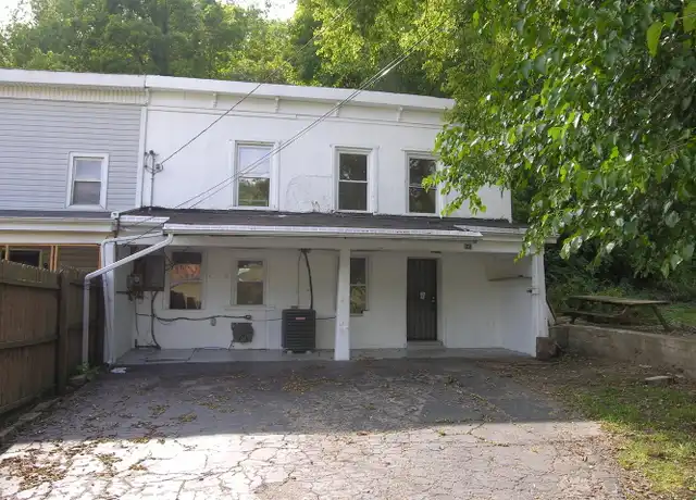 Property at 649 Halsey Ave, Cincinnati, OH, 45204, 4 beds, 1.5 baths, [object Object]