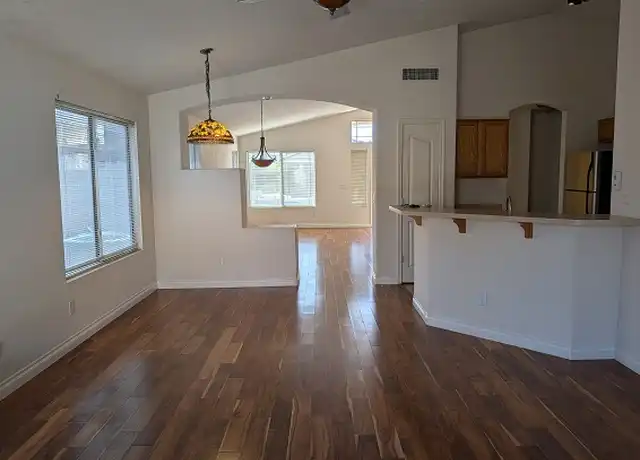 Property at 4406 E Tether Trl, Phoenix, AZ, 85050, 3 beds, 2 baths, [object Object]