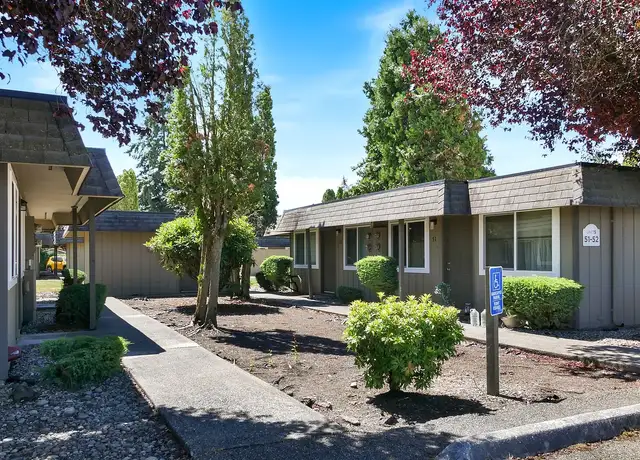Photo of 10214 Lakeview Ave SW, Lakewood, WA 98499