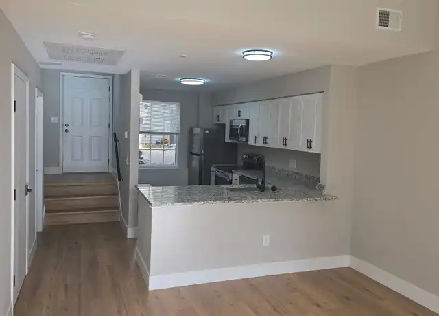 Property at 114-120 Grand Ave Unit 114G, Thiensville, WI, 53092, 2 beds, 1.5 baths, [object Object]