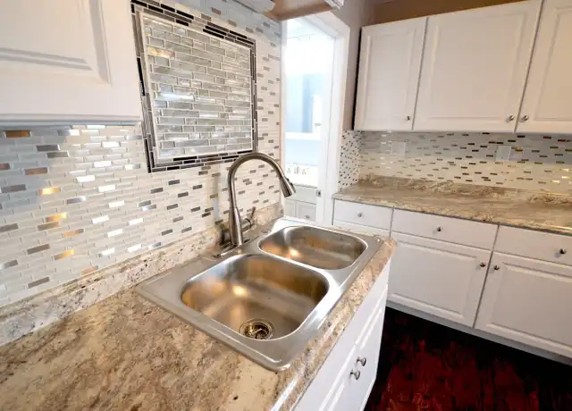 Property at 475 Water St Unit 3, Fitchburg, MA, 01420, 3 beds, 1 bath, [object Object]