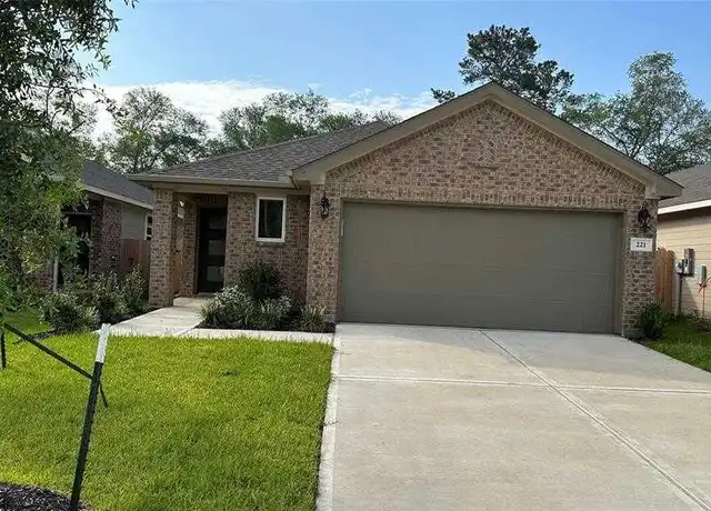 Property at 221 Harper Ridge Dr, Montgomery, TX, 77316, 3 beds, 2 baths, [object Object]