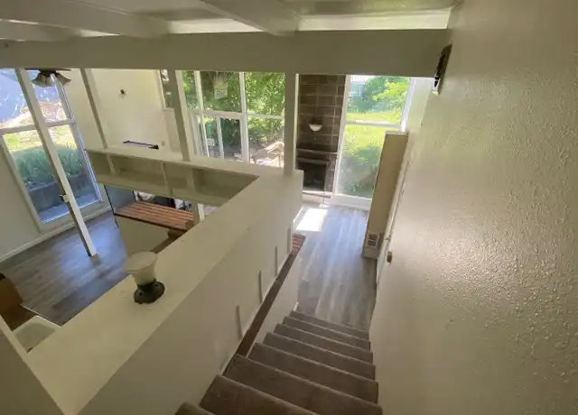 Property at 1212 NE Malheur Ave Unit 1208, Roseburg, OR, 97470, 2 beds, 1 bath, [object Object]