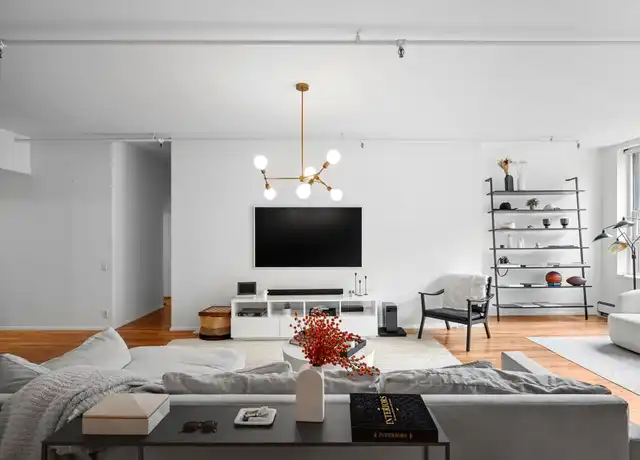 Property at 105 Wooster St Unit 5E, New York, NY, 10012, 2 beds, 2 baths, [object Object]