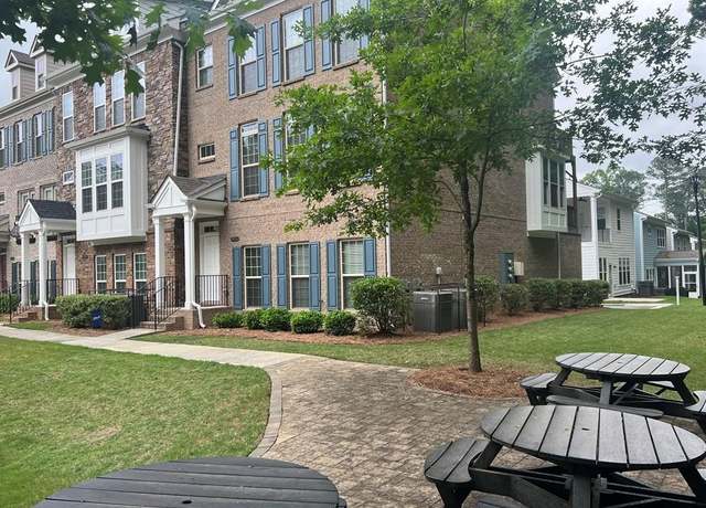 Photo of 1936 Discovery Park Ln, Decatur, GA 30033