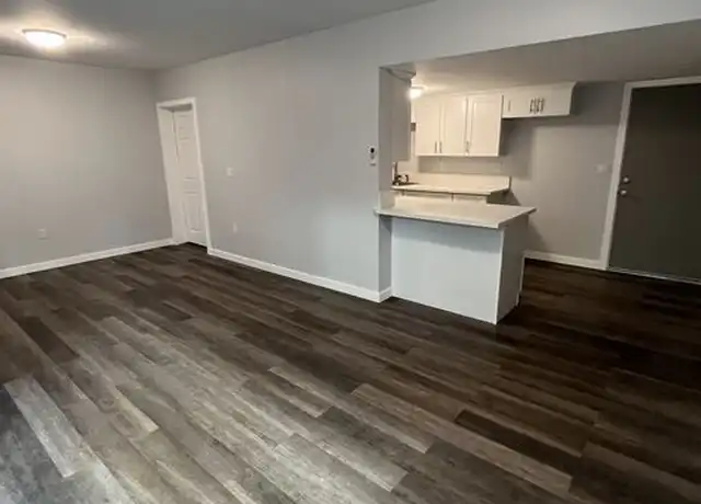 Property at 2232 W 24th St Unit 105, Los Angeles, CA, 90018, 0 beds, 1 bath, [object Object]