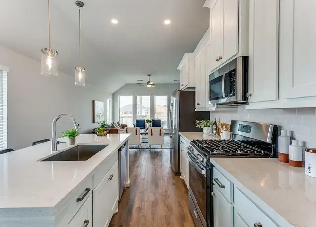 Photo of 320 Mira Mesa Dr, Liberty Hill, TX 78642